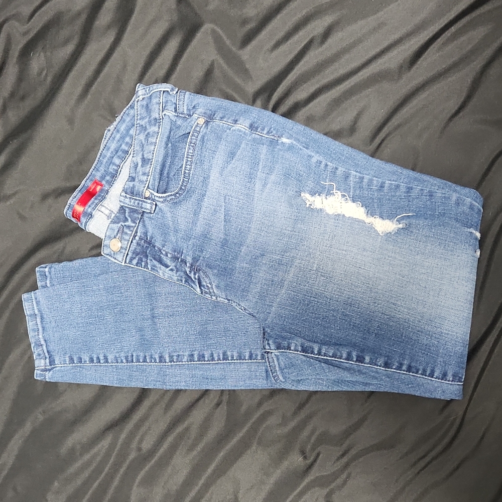 Jennifer Lopez jeans